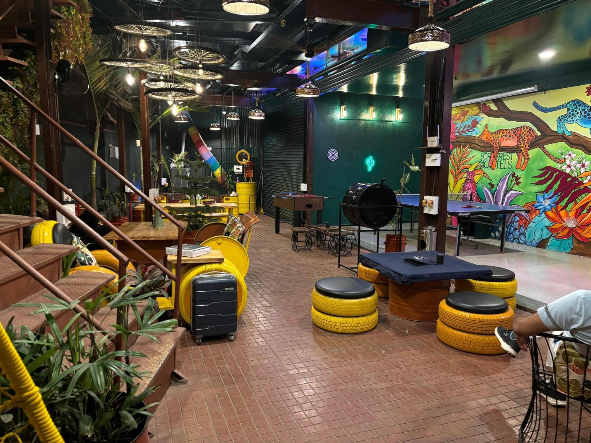 Forrest Hostels Bombaj Zewnętrze zdjęcie